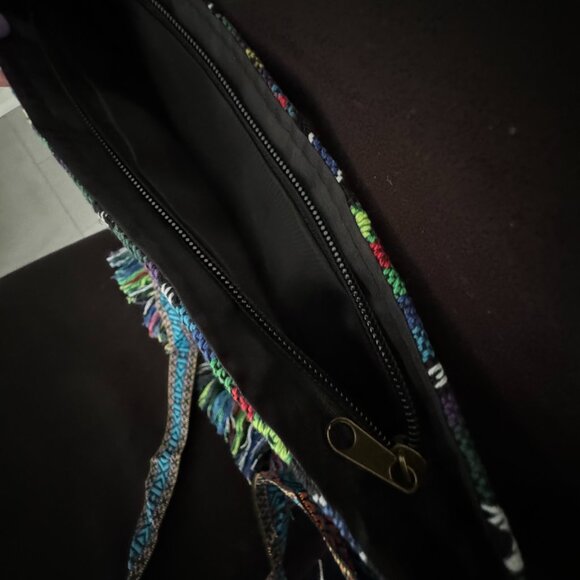 Embroidered Fringe Boho Crossbody Bag New - Picture 7 of 12